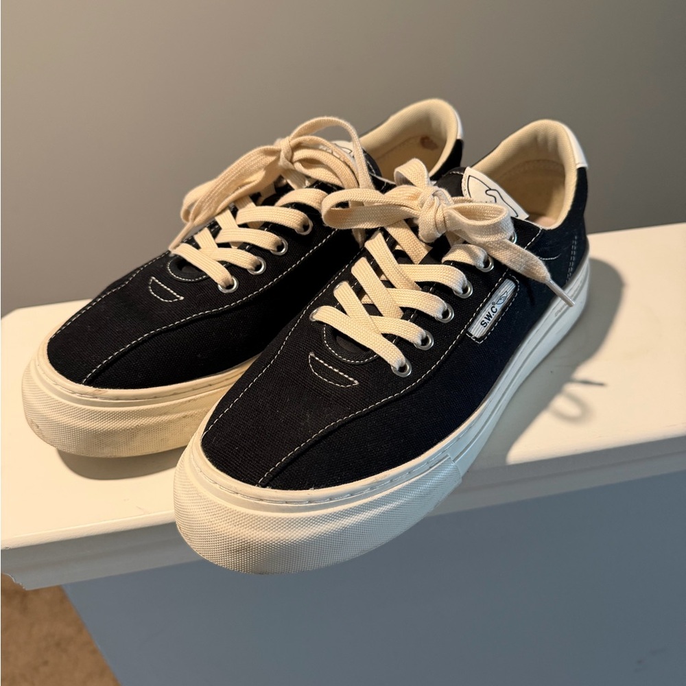 Stepney Workers Club Dellow Canvas Low-Top Sneakers